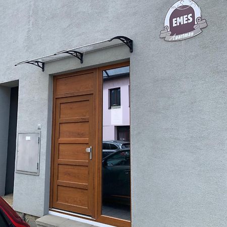 Apartman Emes S Terasou Kežmarok Eksteriør billede